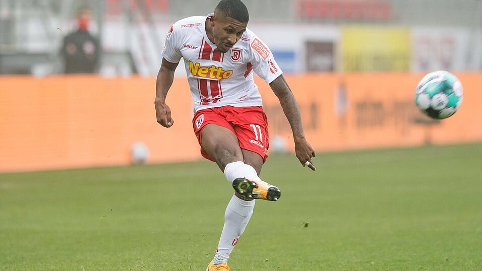 Der SSV Jahn (hier Florian Heister) testet am Mittwoch gegen Ligakonkurrent Darmstadt. Der SSV Jahn (hier Florian Heister) testet am Mittwoch gegen Ligakonkurrent Darmstadt.