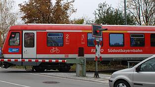 Die G&auml;ubodenbahn f&auml;hrt mit Diesel, nicht mit Strom.