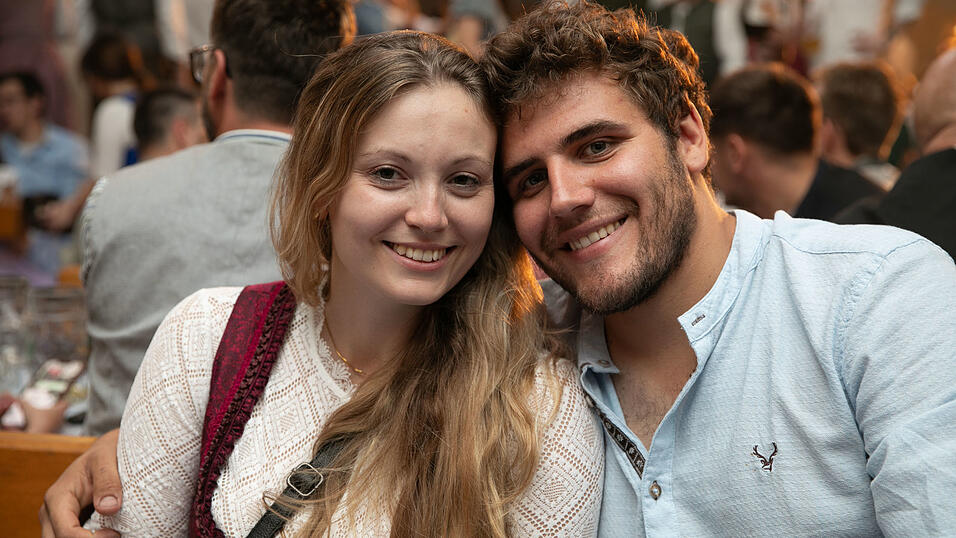 Die Partybilder vom Samstag, 16. August, aus dem Festzelt Wenisch. Die Partybilder vom Samstag, 16. August, aus dem Festzelt Wenisch.