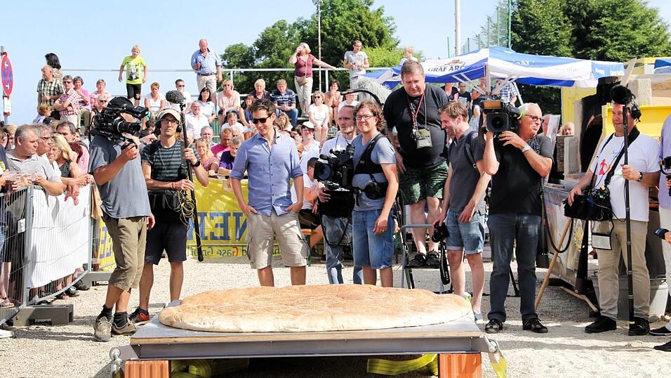 Die Spannung steigt: Der Burger wird zubereitet.