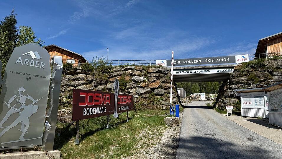 Wegen einer Fr&auml;skante st&uuml;rzte Lena Putz 2015 im Hohenzollern-Skistadion am Arber.