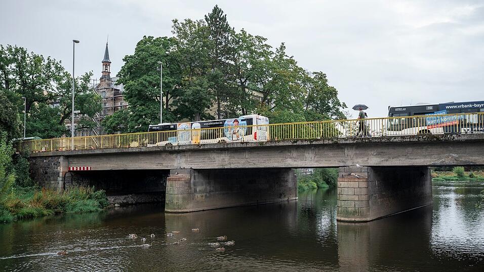 Wegen M&auml;ngeln kann die Br&uuml;cke nicht voll genutzt werden.