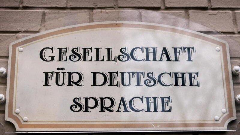 Die Gesellschaft für deutsche Sprache hat das Wort 'Respektrente' ausgewählt.