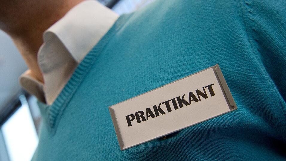 Im Idealfall k&ouml;nnen Praktikanten erste Kontakte in der gew&uuml;nschten Branche kn&uuml;pfen.