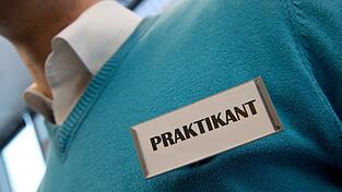 Im Idealfall k&ouml;nnen Praktikanten erste Kontakte in der gew&uuml;nschten Branche kn&uuml;pfen.