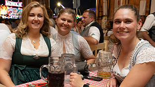 Die Partybilder vom Dienstag, 11. August, aus dem Festzelt Greindl. Die Partybilder vom Dienstag, 11. August, aus dem Festzelt Greindl.
