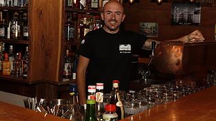 Antonio, Wirt von &bdquo;The Hills&ldquo; will bis zum 21. M&auml;rz weitermachen, dann schlie&szlig;t das Lokal.