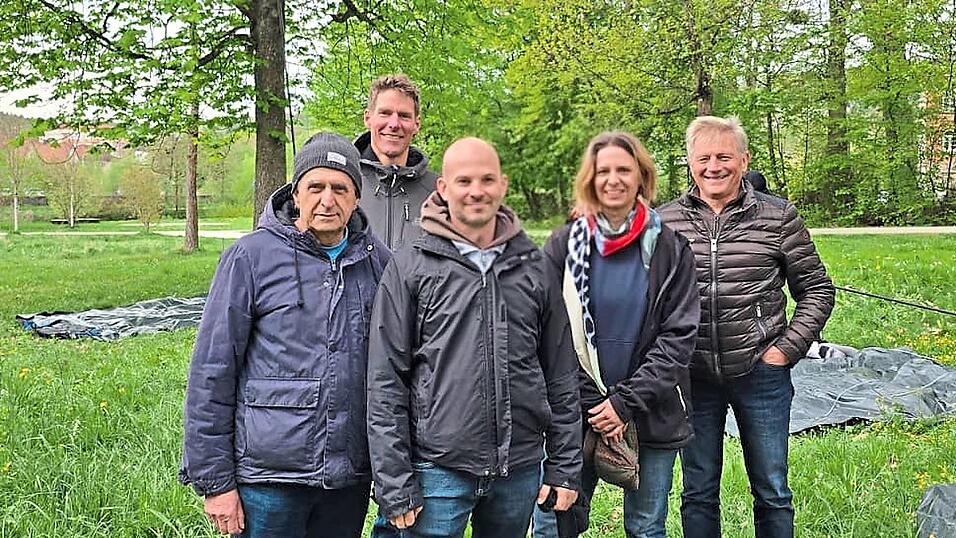 Die neuen Nestentferner: Karl-Heinz Hies, Ulrich Heindl, Dominik Haberl&auml;nder, Veronika Hermann, Thomas Hofstetter (v.l.).