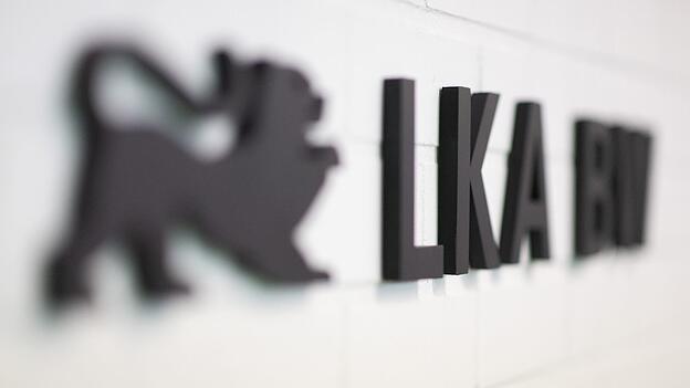 Das Landeskriminalamt Baden-W&uuml;rttemberg hat mit Unterst&uuml;tzung der &ouml;rtlichen Beh&ouml;rden Wohnungen und Gesch&auml;ftsr&auml;ume durchsucht. (Archivbild)