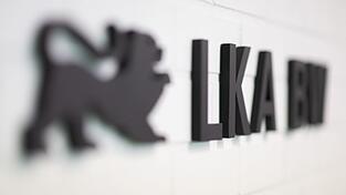 Das Landeskriminalamt Baden-W&uuml;rttemberg hat mit Unterst&uuml;tzung der &ouml;rtlichen Beh&ouml;rden Wohnungen und Gesch&auml;ftsr&auml;ume durchsucht. (Archivbild)