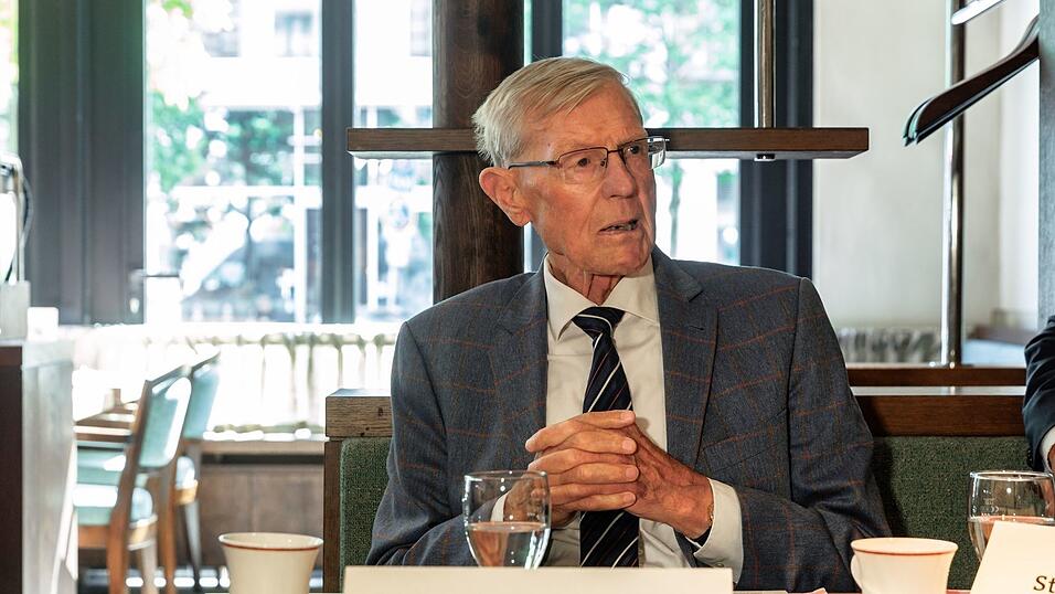 Eugen Block wirft der Vorsitzenden Richterin im Prozess gegen seine Tochter Christina Befangenheit vor. (Archivbild)