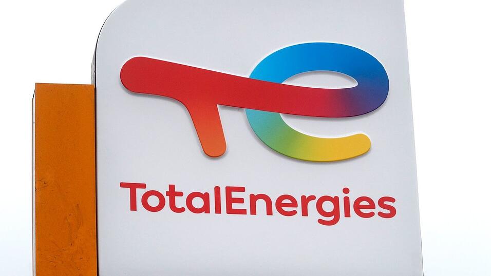 Der Energiekonzern Totalenergies hat nach Urteil eines Gerichts irreführend über die eigene Klimastrategie informiert (Archivbild). Der Energiekonzern Totalenergies hat nach Urteil eines Gerichts irreführend über die eigene Klimastrategie informiert (Archivbild).