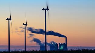 Der Rückgang klimaschädlicher Emissionen hat sich laut Umweltbundesamt verlangsamt. Der Rückgang klimaschädlicher Emissionen hat sich laut Umweltbundesamt verlangsamt.