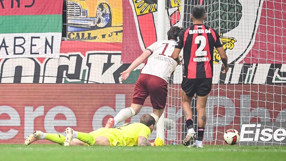 Gregoritsch spitzelt den Ball am Torwart vorbei ins Netz - ein &laquo;Gurkerl&raquo;.