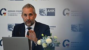 Oliver Oehms von der AHK China hofft auf den Dialog zwischen der EU und China. (Archivbild)