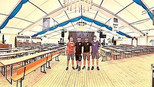 Bereits am Donnerstagmittag war alles für die Abnahme bereit. Daniel Siegl (Festküche), Markus Späth und Michael Mühlbauer junior (Festwirte) sowie Andreas Mayer (Brauerei, von links) sind gerüstet für den Beginn am Samstagnachmittag. Bereits am Donnerstagmittag war alles für die Abnahme bereit. Daniel Siegl (Festküche), Markus Späth und Michael Mühlbauer junior (Festwirte) sowie Andreas Mayer (Brauerei, von links) sind gerüstet für den Beginn am Samstagnachmittag.