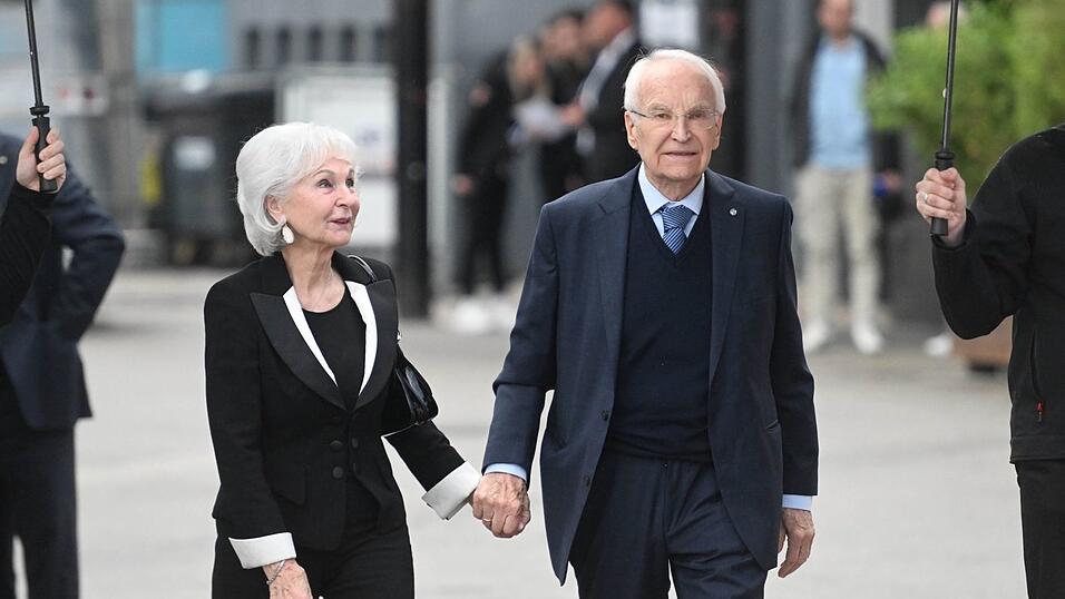 Sein Erbe lebt: Die einst unter der Ägide des früheren Ministerpräsidenten Edmund Stoiber (CSU) ins Leben gerufene Finanzplatz München Initiative unternimmt einen neuen Anlauf. (Archiv) Sein Erbe lebt: Die einst unter der Ägide des früheren Ministerpräsidenten Edmund Stoiber (CSU) ins Leben gerufene Finanzplatz München Initiative unternimmt einen neuen Anlauf. (Archiv)