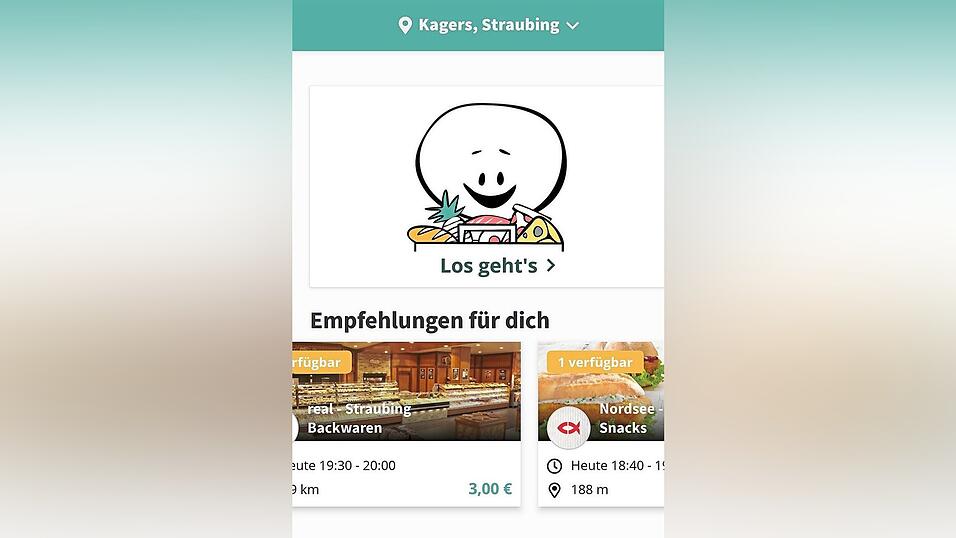 Die Ansicht der 'Too good to go'-App auf dem Smartphone: Bei 'Empfehlungen f&uuml;r dich' werden alle lokalen, noch verf&uuml;gbaren Angebote angezeigt, wie Backwaren bei Real oder Fisch bei der Nordsee-Filiale.