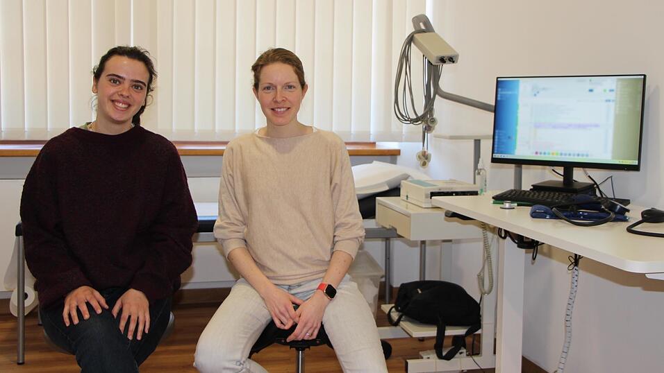 Lotte Wetzel studiert Medizin in Mainz. Durch das Projekt 'LandArztMacher' schaut sie Julia Kohlbeck f&uuml;r vier Wochen in der Bad K&ouml;tztinger Praxis &uuml;ber die Schulter.