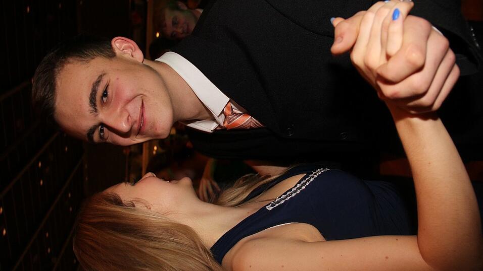 Die Bilder vom Abschlussball der Tanzschule Seidel in der Fraunhofer-Halle am 28. November. Die Bilder vom Abschlussball der Tanzschule Seidel in der Fraunhofer-Halle am 28. November.