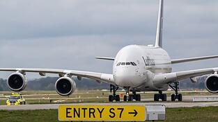 Eine fr&uuml;here Landung einer Lufthansa A380 in M&uuml;nchen.
