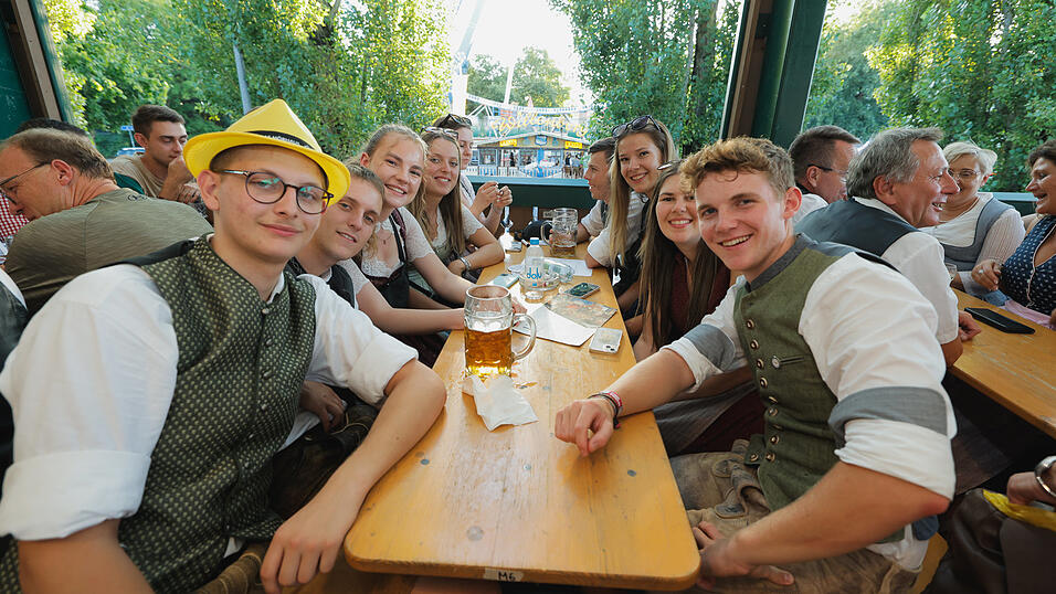 Die Partybilder vom Samstag, 10. August 2024, aus dem Festzelt Nothaft. Die Partybilder vom Samstag, 10. August 2024, aus dem Festzelt Nothaft.