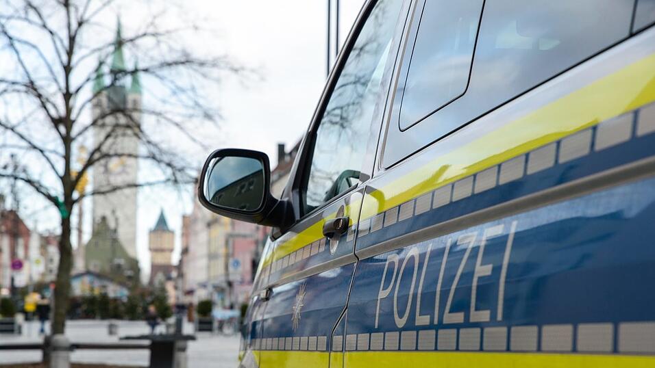 Die Polizei konnte den Mann in der N&auml;he des Wohnhauses festnehmen. (Symbolbild)