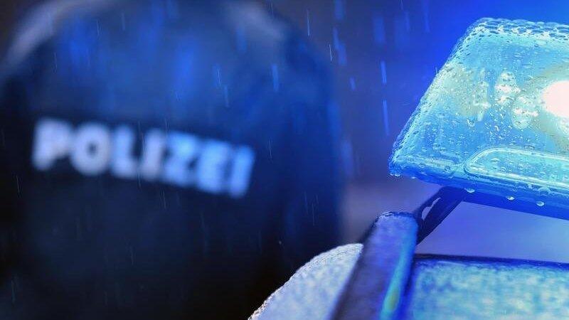 In Riedenburg ist am Dienstag eine 64-jährige Frau unter tragischen Umständen ums Leben gekommen. (Symbolbild) In Riedenburg ist am Dienstag eine 64-jährige Frau unter tragischen Umständen ums Leben gekommen. (Symbolbild)