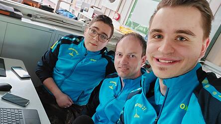 Hallensprecher Daniel Groitl, Markus Meixensperger am Liveticker und DJ Julian Lindinger (von rechts) sorgen bei den Heimwettkämpfen für die richtige Stimmung.