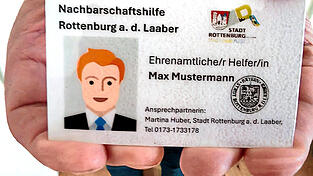 Die Helfer bekommen alle einen Ausweis, um m&ouml;glichen Betr&uuml;gereien vorzubeugen.