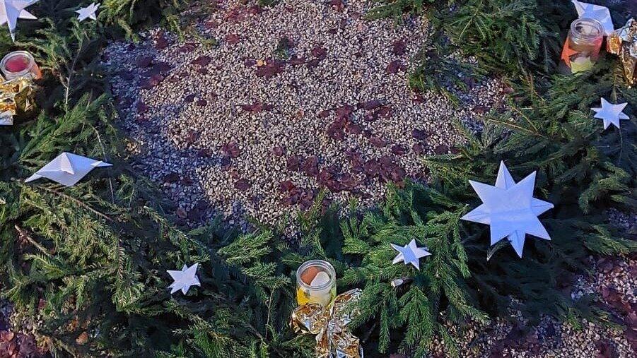 Mit 24 Veranstaltungen verkürzt der Lebendige Adventskalender das Warten aufs Christkind. Mit 24 Veranstaltungen verkürzt der Lebendige Adventskalender das Warten aufs Christkind.