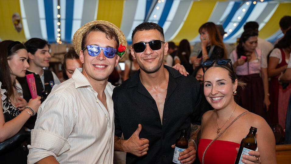 Die Partybilder vom Samstag, 15. August, aus dem Festzelt Reisinger. Die Partybilder vom Samstag, 15. August, aus dem Festzelt Reisinger.