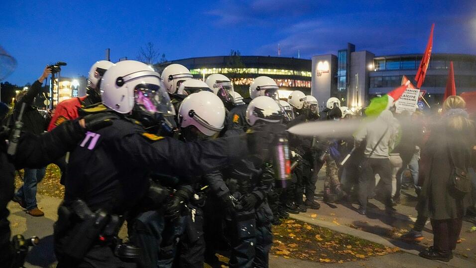 Die Proteste blieben nicht friedlich.
