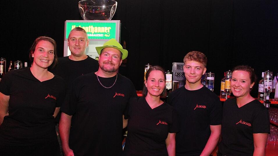 Auf der Eskara &Uuml;30-Party in Essenbach war wieder viel los.