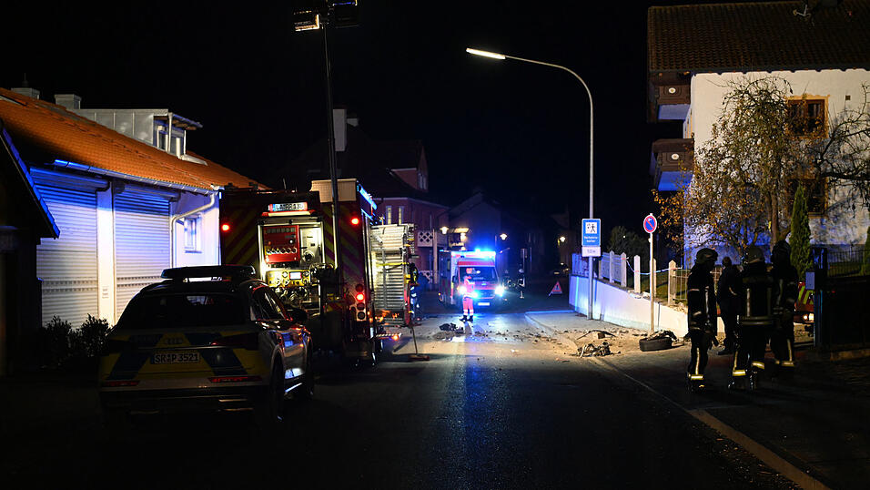 Die Polizei stellte beim Autofahrer deutliche Alkoholisierung fest. Die Polizei stellte beim Autofahrer deutliche Alkoholisierung fest.