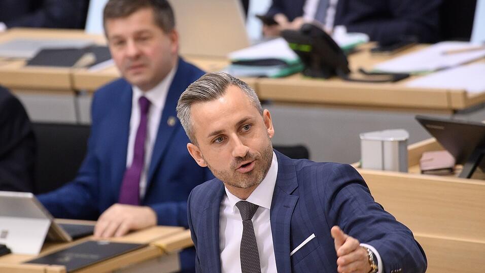 Ulrich Siegmund, Spitzenkandidat der AfD in Sachsen-Anhalt, hat als Wahlziel f&uuml;r den 6. September die absolute Mehrheit im Magdeburger Landtag ausgegeben.