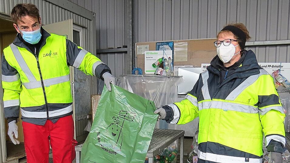 Der ZAW bietet in seinen Wertstoffh&ouml;fen f&uuml;r die Aktion 'Sauber macht lustig' solche S&auml;cke an.
