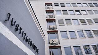 Die Angeklagten hatten die Vorw&uuml;rfe weitgehend einger&auml;umt. (Symbolbild)