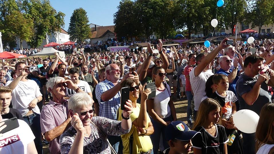 Schnitzel-Weltrekord in Mengkofen
