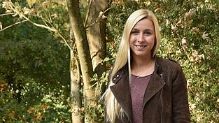 Nathalie Schmitt (22) studiert seit dieser Woche Biochemie an der Universität Regensburg. Nathalie Schmitt (22) studiert seit dieser Woche Biochemie an der Universität Regensburg.