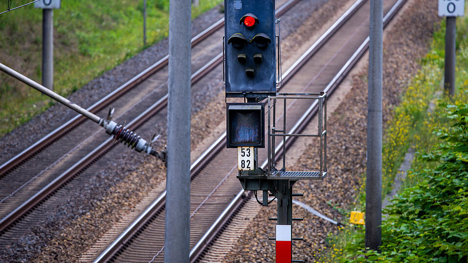 Wegen verschiedener Baustellen kommt es zwischen dem 8. und 12. Oktober zu Änderungen im Fahrplan. (Symbolbild) 