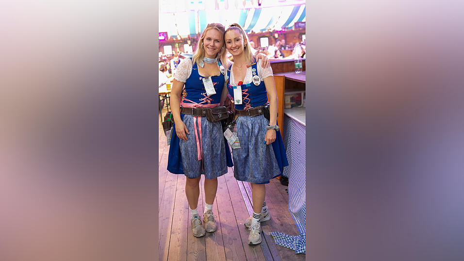 Die Partybilder vom Montag, 18. August, aus dem Festzelt Wenisch. Die Partybilder vom Montag, 18. August, aus dem Festzelt Wenisch.