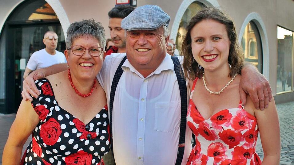 Die tanzbegeisterten Landshuterinnen und Landshuter legten eine hei&szlig;e Sohle aufs Parkett.