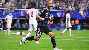 Titelverteidiger Argentinien steht wieder WM-Finale. Titelverteidiger Argentinien steht wieder WM-Finale.