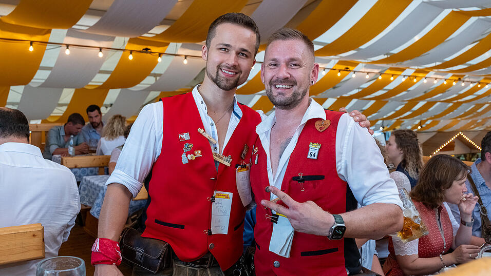 Die Partybilder vom Montag, 14. August 2023, aus dem Festzelt Nothaft. Die Partybilder vom Montag, 14. August 2023, aus dem Festzelt Nothaft.