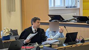 Eine weitere Zeugin hat den angeklagten Arzt entlastet.