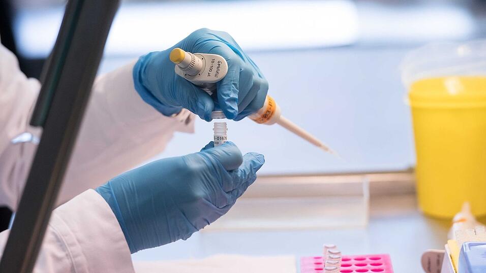 Auf die Parallelen zwischen den beiden Morden stie&szlig;en die Ermittler erst durch die DNA-Spur. (Symbolbild)