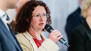 Nach Parteiaustritten will sich die Thüringer BSW-Landtagsfraktion auflösen. Nach Parteiaustritten will sich die Thüringer BSW-Landtagsfraktion auflösen.