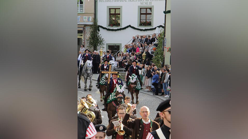 613 Jahre Kötztinger Pfingstritt 613 Jahre Kötztinger Pfingstritt