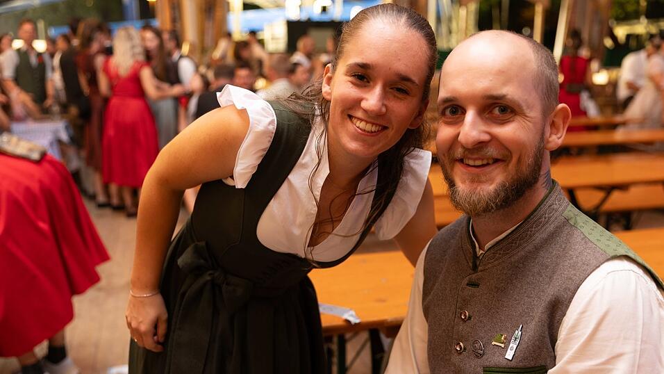 Die Partybilder vom Samstag, 8. August, aus dem Festzelt Greindl. Die Partybilder vom Samstag, 8. August, aus dem Festzelt Greindl.